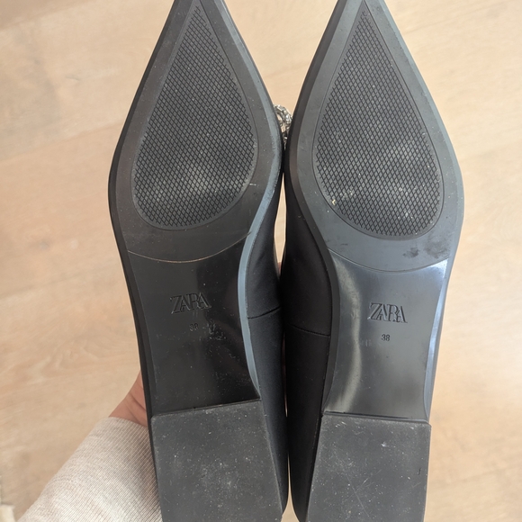 Zara Black Women's Shoes with Silver Bow - Picture 3 of 3